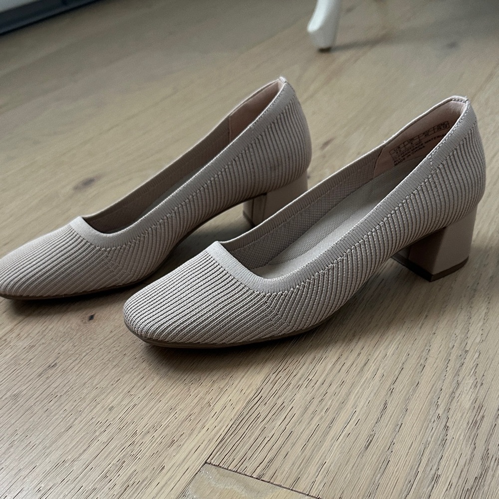 elasticized Beige Block Heel Shoes.  like your foot is enveloped in a cloud.